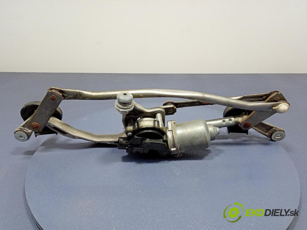 Toyota Auris 2016 mechanizmus motor: Stierače: Predné 85110-02340