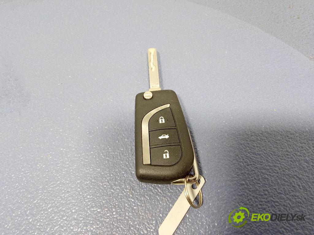 Toyota Auris 2016 Spínač zapaľovania: 45020-0205