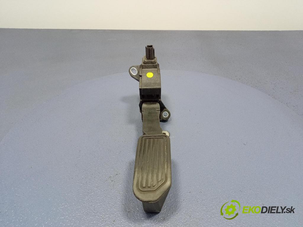 Toyota Auris 2016 pedal Plyn: 78110-0W040