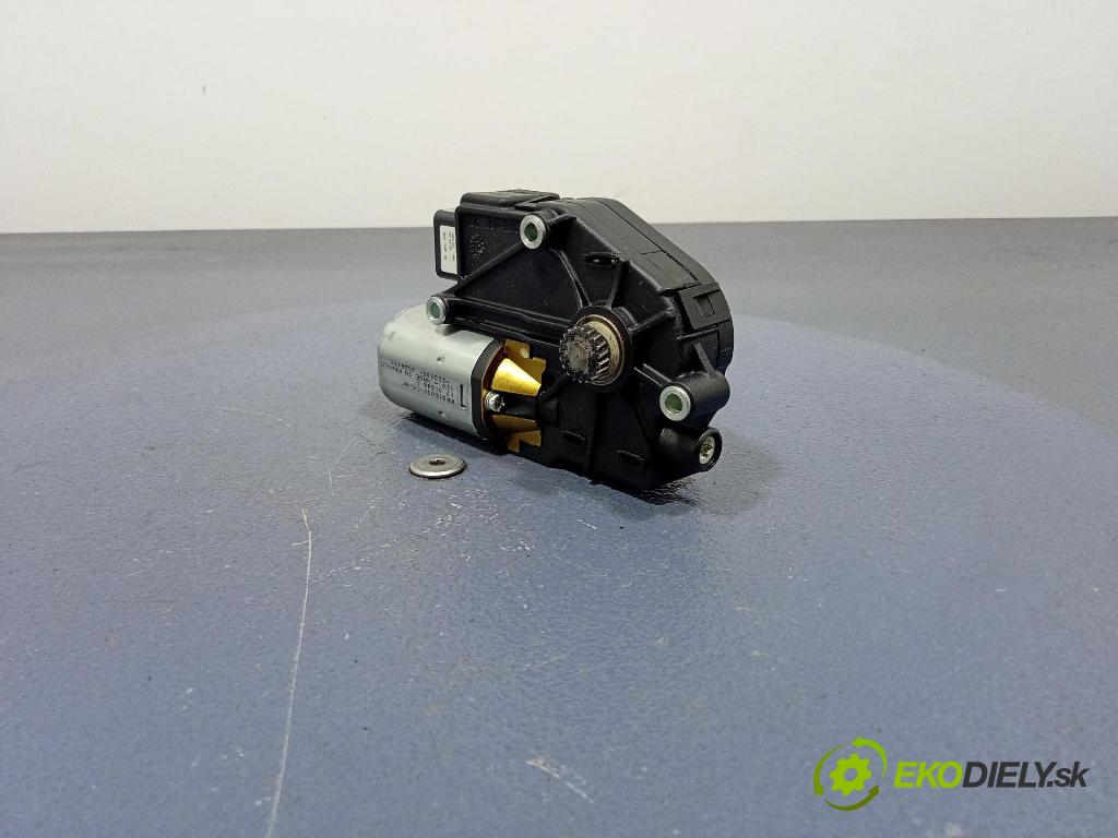 Kia Opirus 2005 Střešní okno: FR016035
