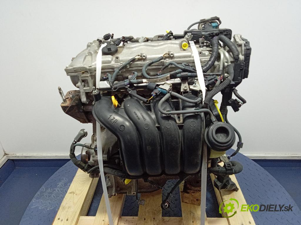 Toyota Auris 2016 motor Benzín: A1ZR-E12U