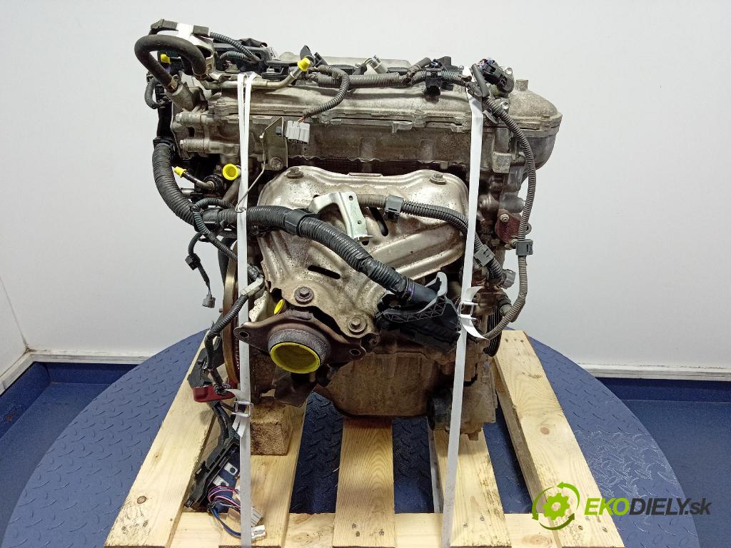 Toyota Auris 2016 motor Benzín: A1ZR-E12U