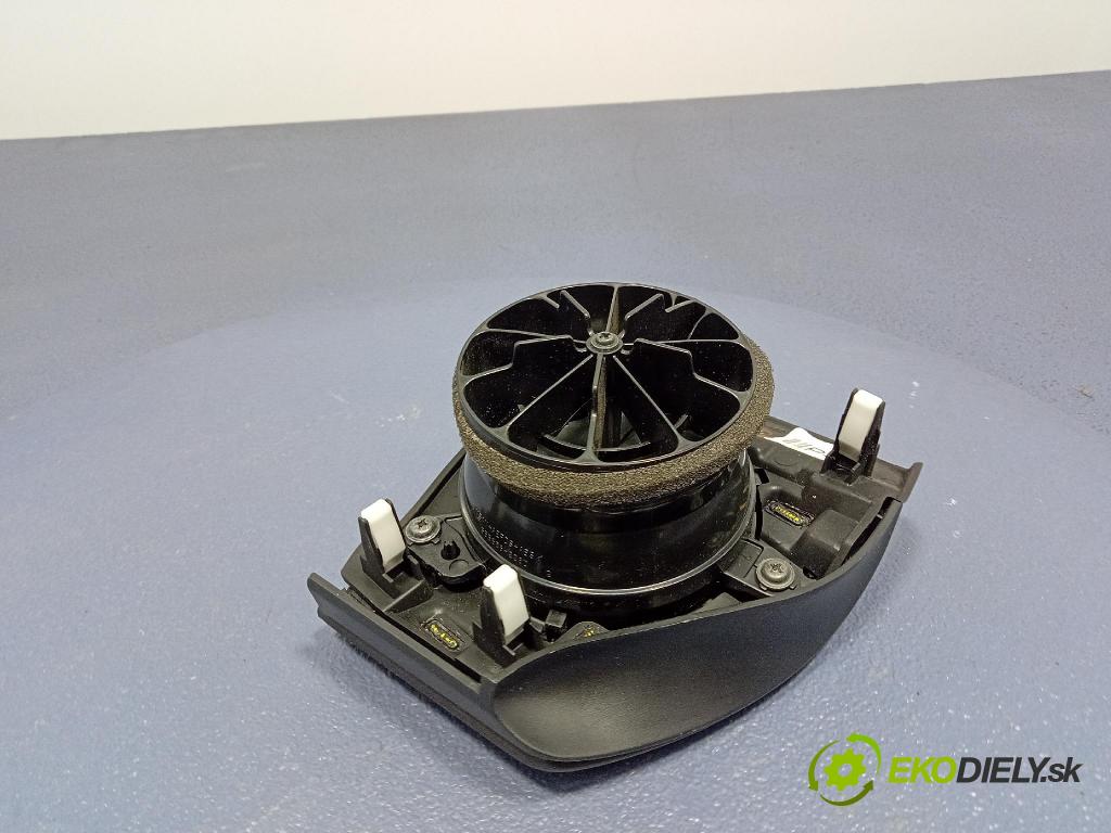 Toyota Auris 2016 GRIDS: Prúd vzduchu: Vzduch: 55404-02480