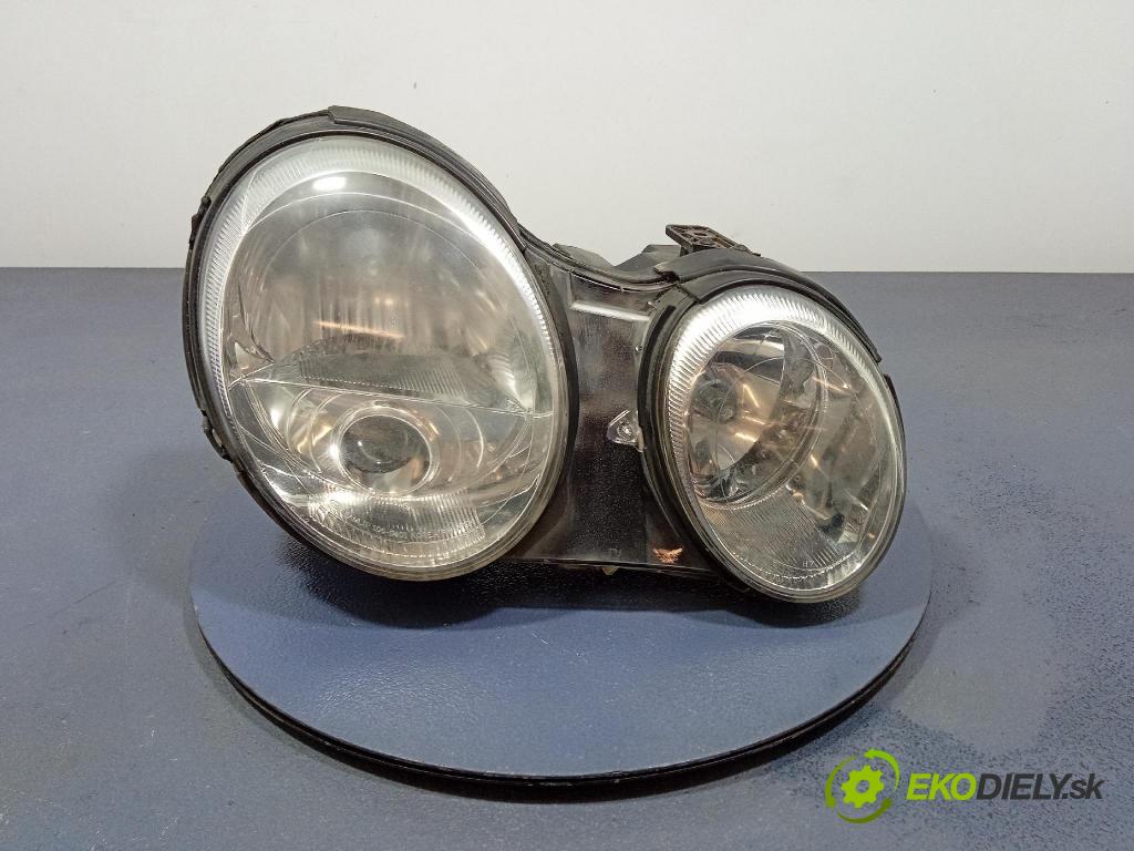 Kia Opirus 2005 Reflektor: v pravo: 106-0401