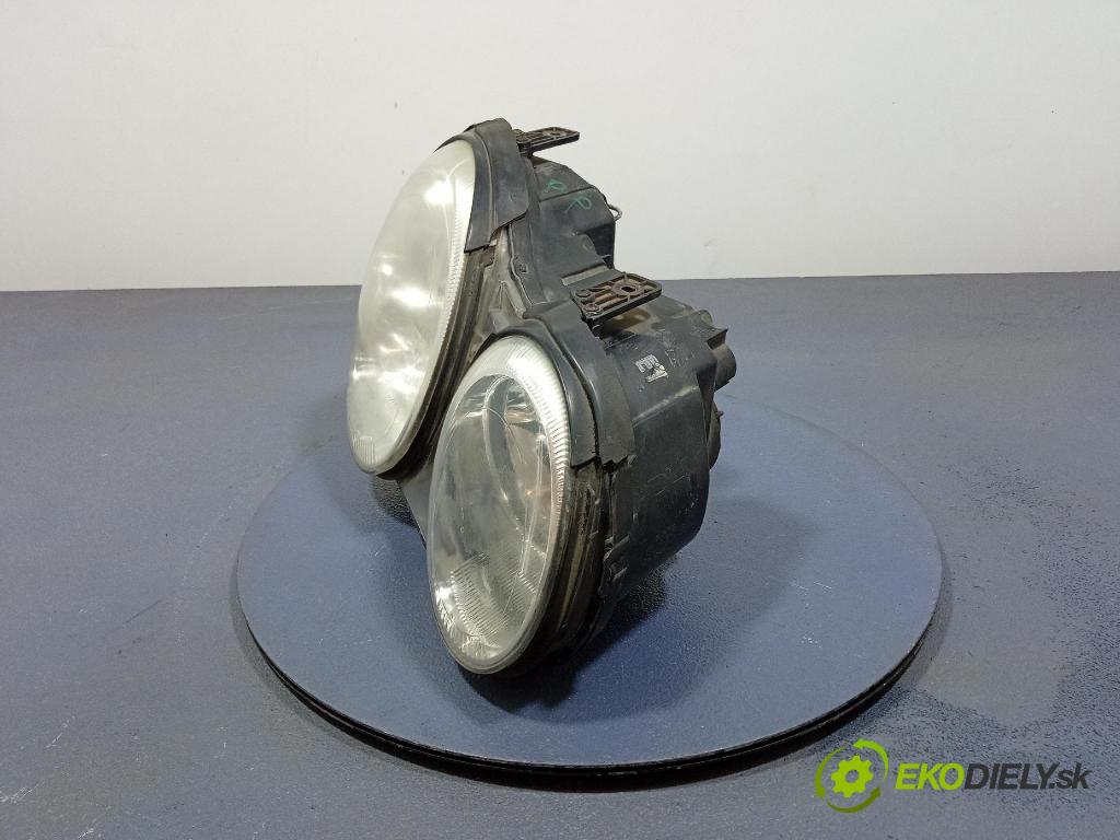 Kia Opirus 2005 Reflektor: v pravo: 106-0401