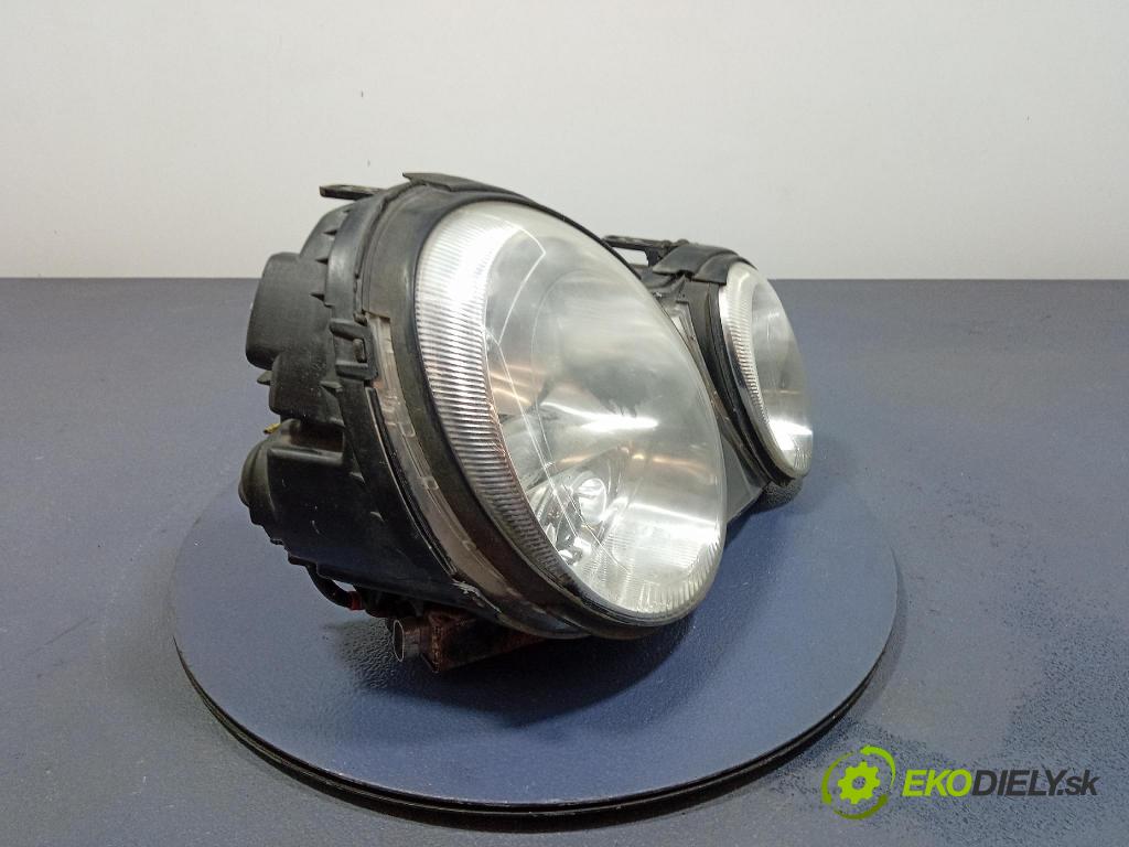 Kia Opirus 2005 Reflektor: v pravo: 106-0401