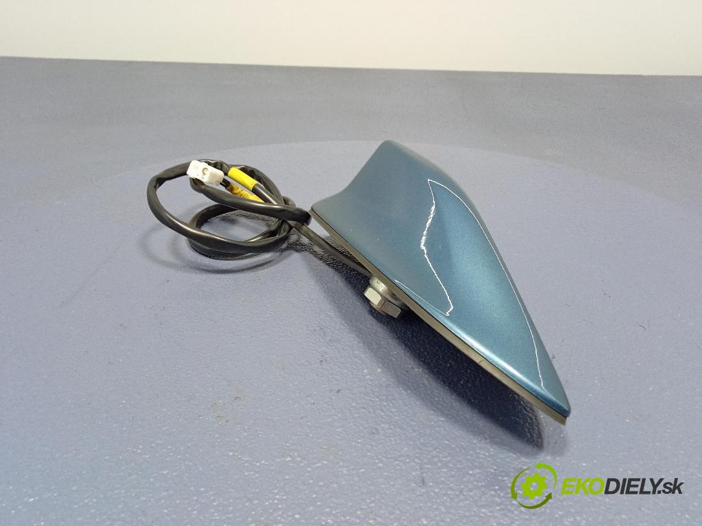 Toyota Auris 2016 Antena