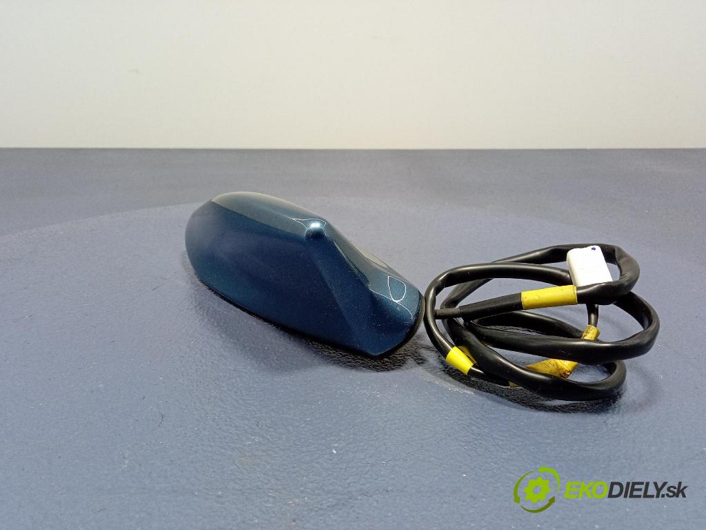 Toyota Auris 2016 Antena