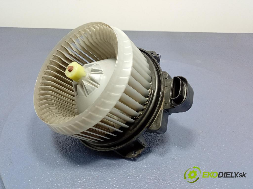 Toyota Auris 2016 ventilátor Vzduch: 272700-8085