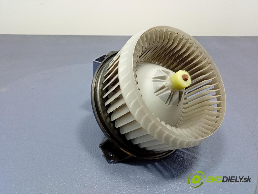 Toyota Auris 2016 ventilátor Vzduch: 272700-8085