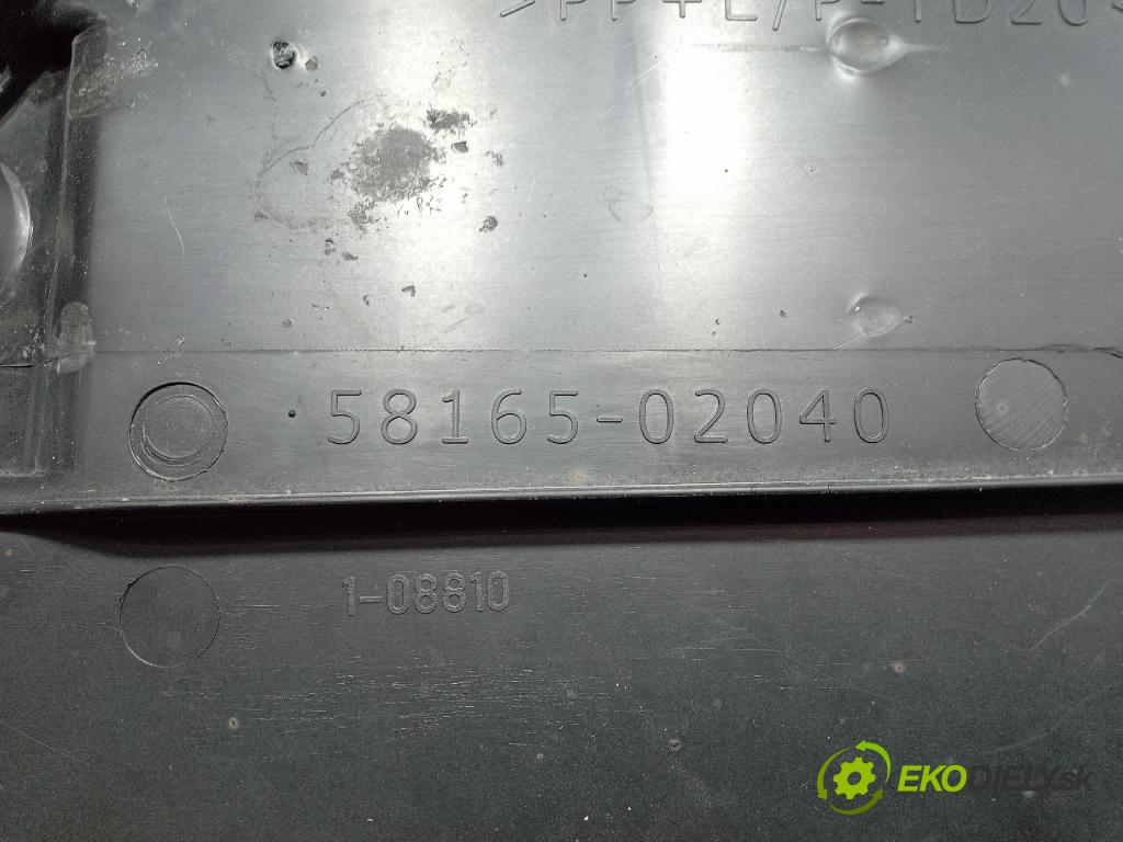 Toyota Auris 2016 kryt Plast: podvozek: 58165-02040