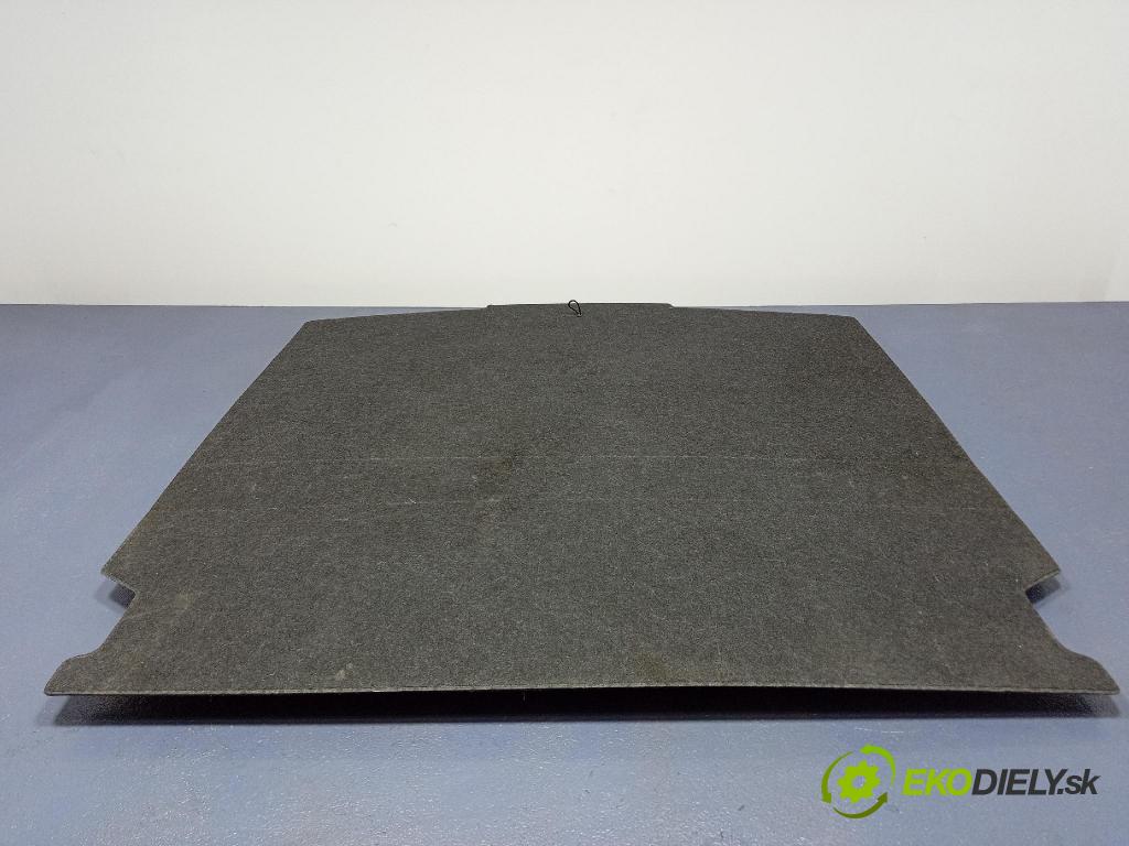 Toyota Auris 2016 koberec do auta 58570-02240