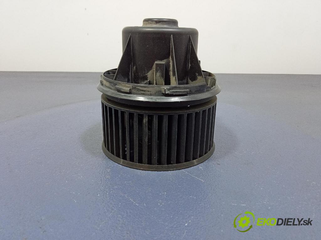 Ford Focus 2016 ventilátor Vzduch: AV6N-18456-CA