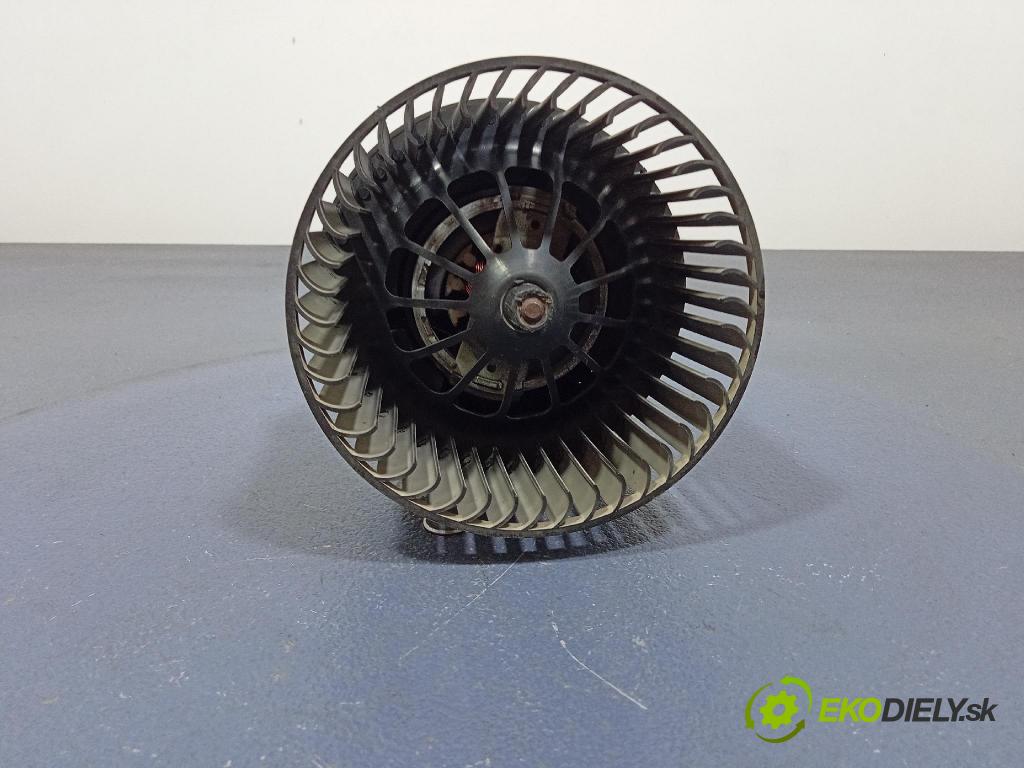 Ford Focus 2016 ventilátor Vzduch: AV6N-18456-CA