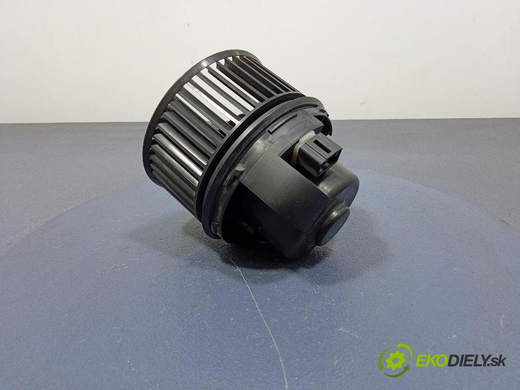 Ford Focus 2016 ventilátor Vzduch: AV6N-18456-CA