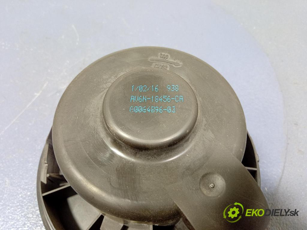 Ford Focus 2016 ventilátor Vzduch: AV6N-18456-CA