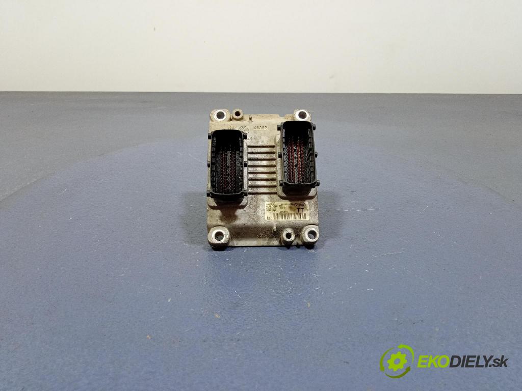 Opel Meriva 2005 riadiaca jednotka Motor: 55353613