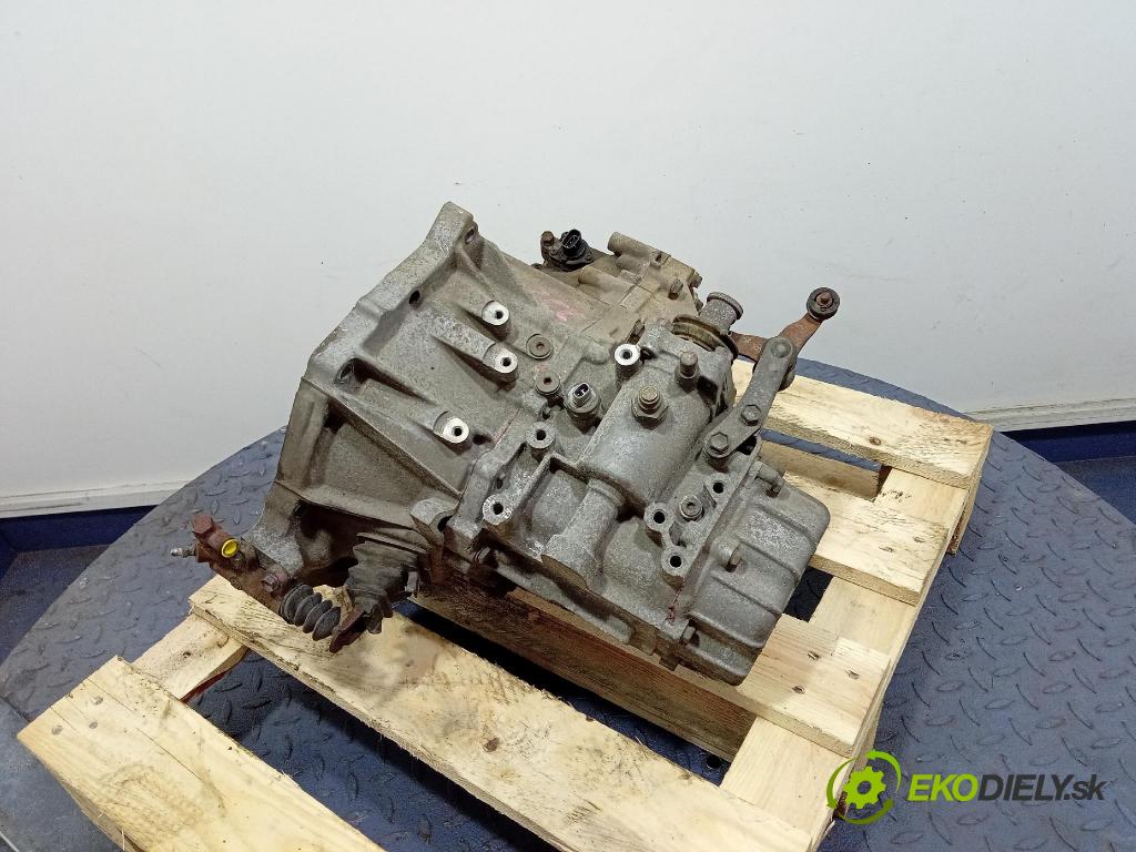 Toyota Yaris 2001 prevodovka Manualna