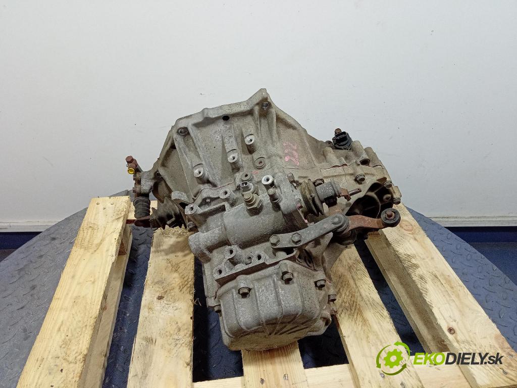Toyota Yaris 2001 prevodovka Manualna