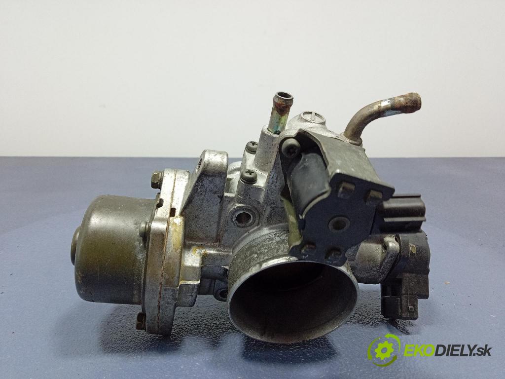 Kia Opirus 2005 klapka E0T70473