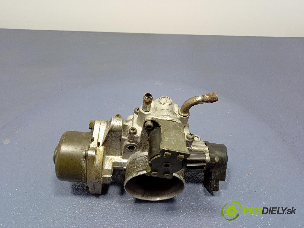 Kia Opirus 2005 klapka E0T70473