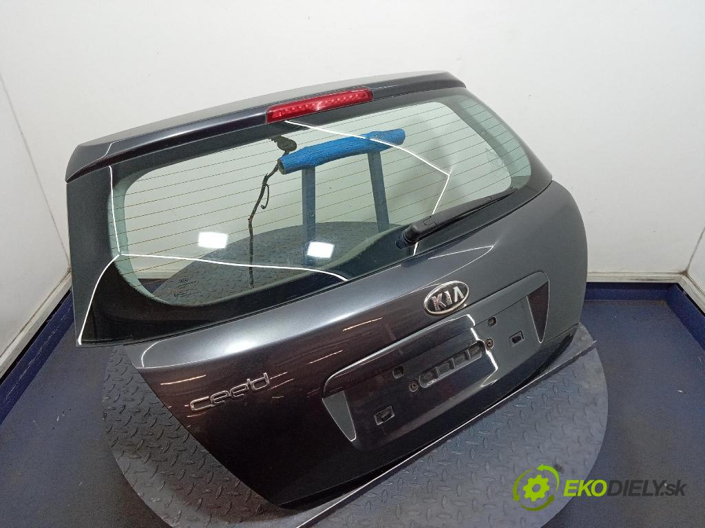 Kia Ceed 2010 zadna dveře kufra: kufra: