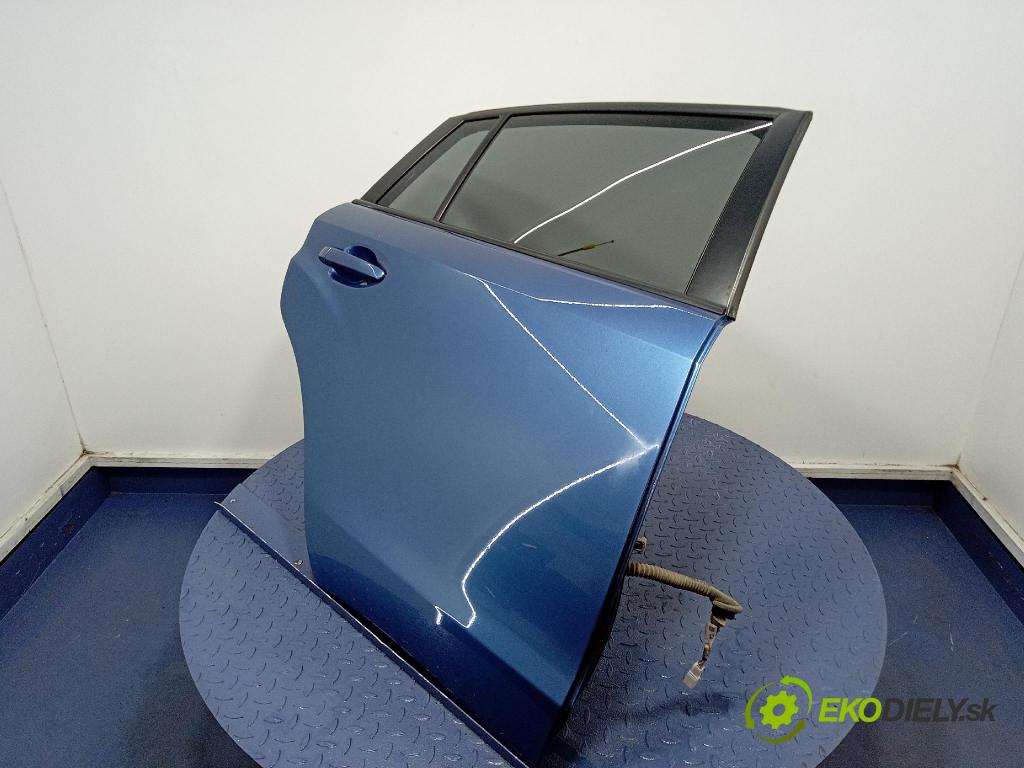 Subaru Xv 2015 dvere zad pravé