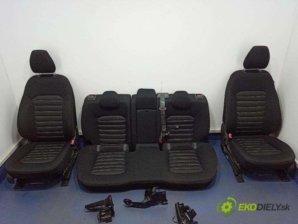 Ford Mondeo 2017 sedačke: Set.: