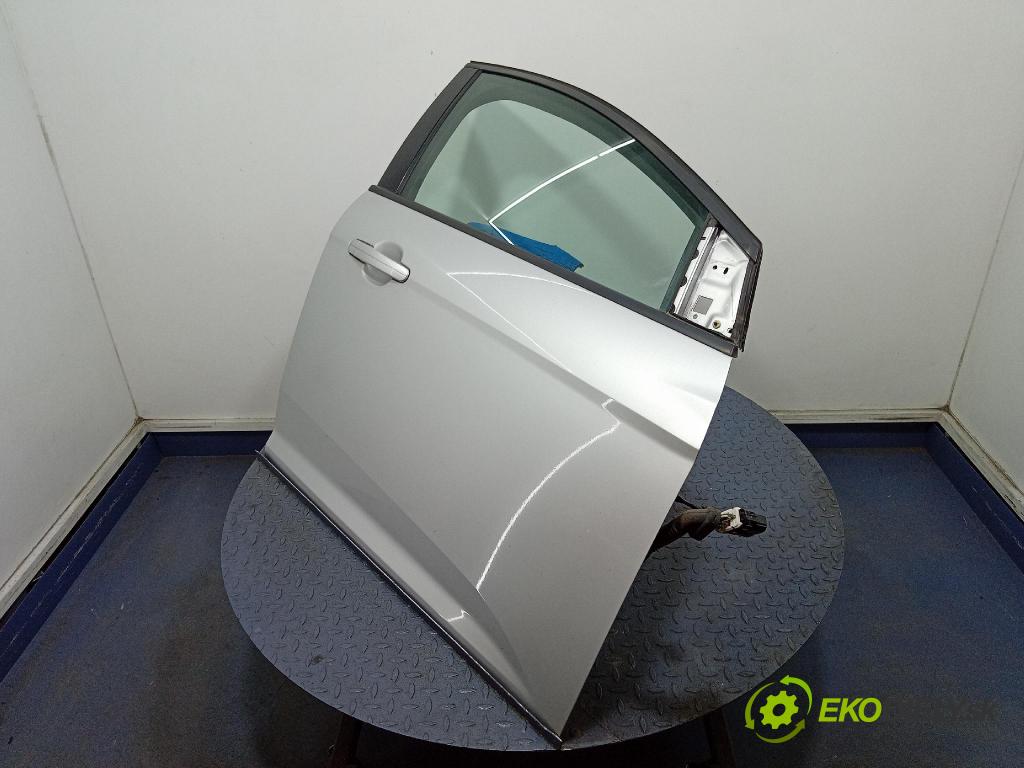 Ford Focus 2014 dvere Predné pravé