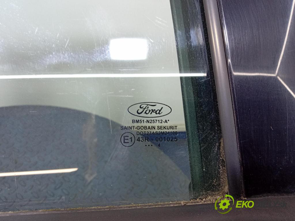 Ford Focus 2014 dveře Zad: prave