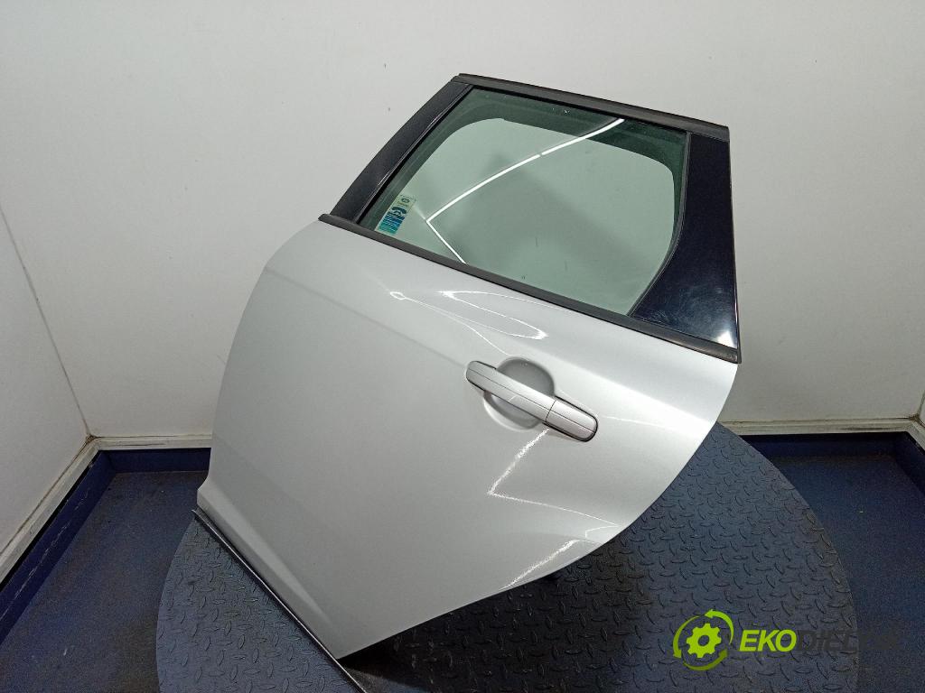 Ford Focus 2014 dvere zad Vľavo: