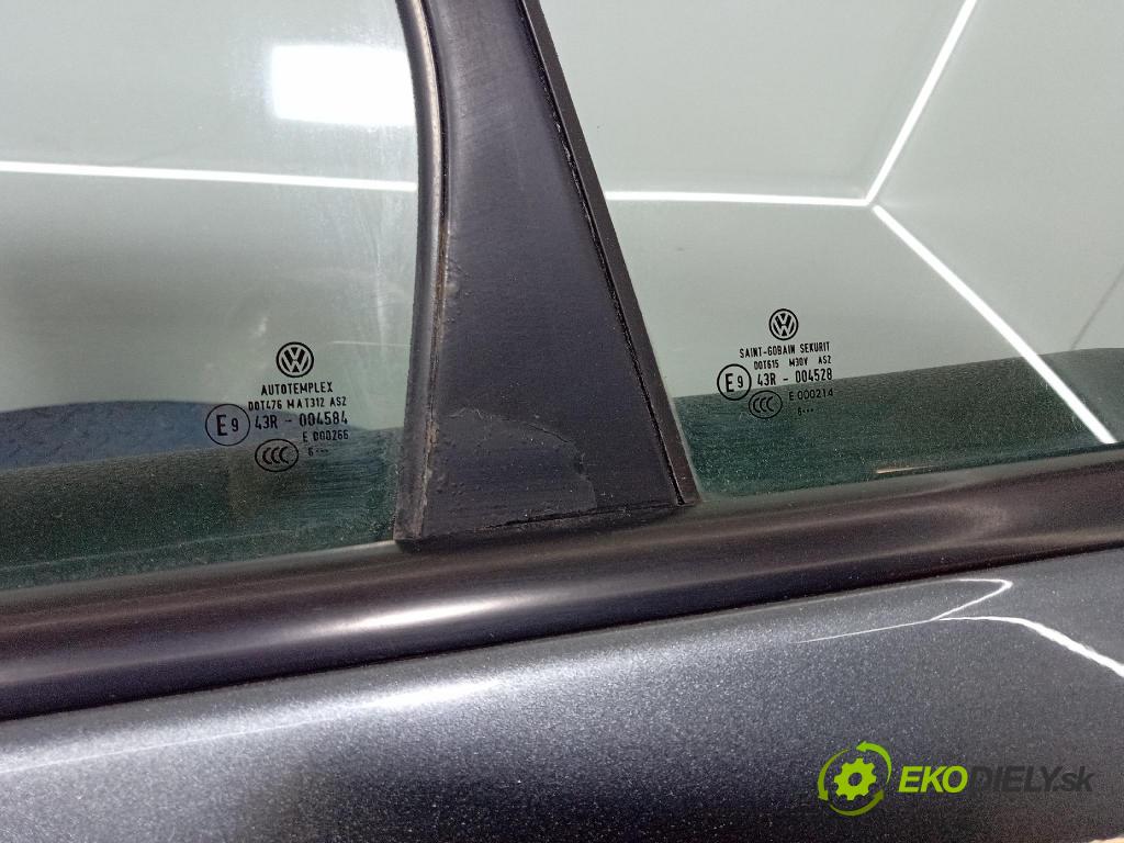 Vw Jetta 2006 dvere zad Vľavo: