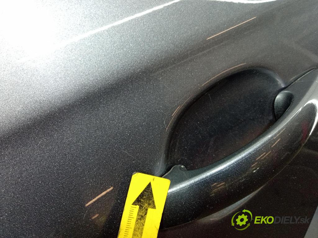 Vw Jetta 2006 dvere zad Vľavo: