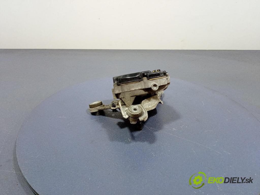 Ford Mondeo 2017 mechanizmus motor: Stierače: Predné DS73-17504-BH