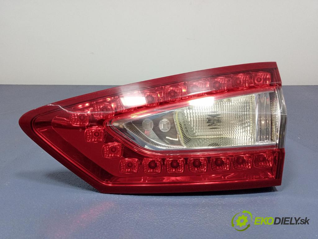 Ford Mondeo 2017 svetlo / reflektor zad Prava: Vnútri: DS73-13A602-C