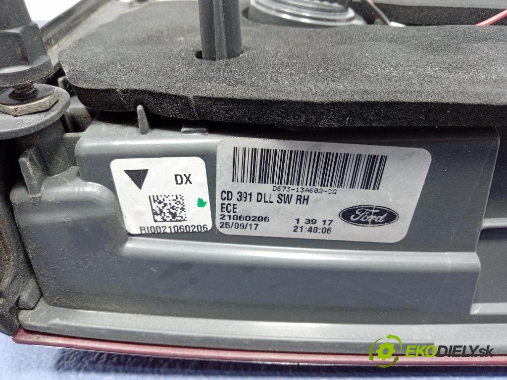 Ford Mondeo 2017 světlo Zad: Práva: Uvnitř DS73-13A602-C
