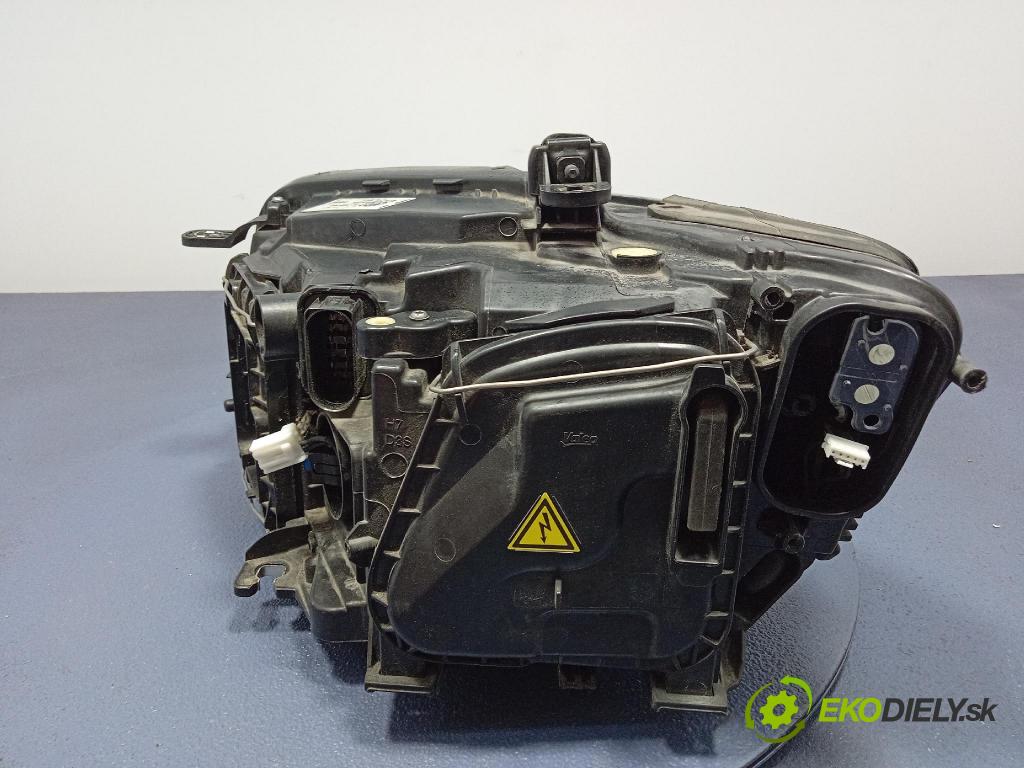 Audi Q5 0 Reflektor: v pravo: 90036429