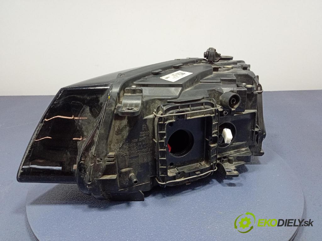 Audi Q5 0 Reflektor: v pravo: 90036429