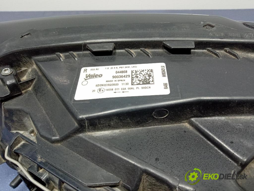 Audi Q5 0 Reflektor: v pravo: 90036429