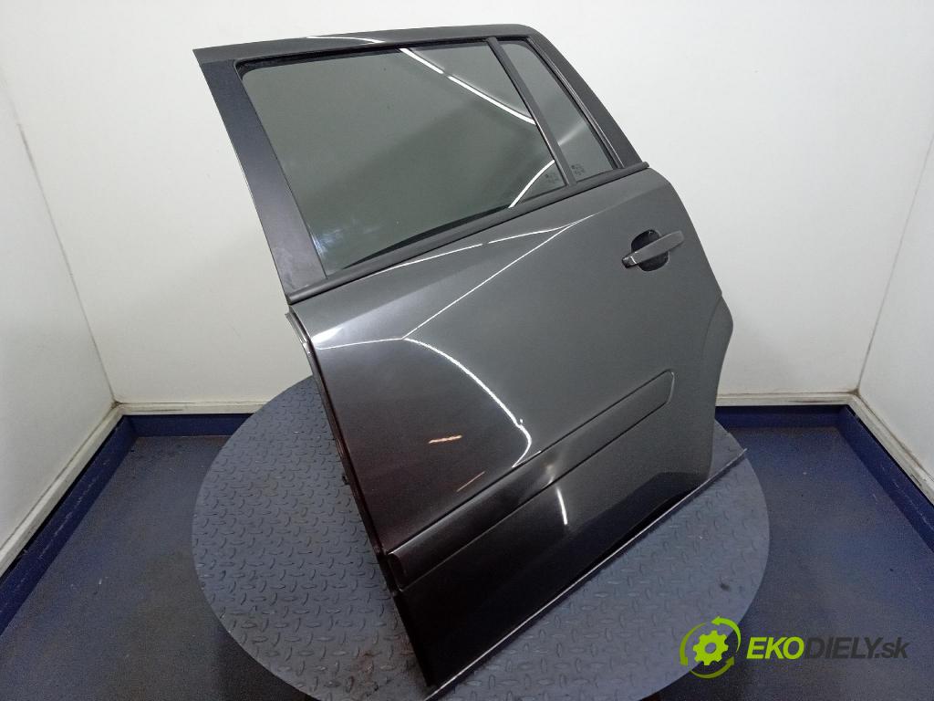 Opel Zafira 2009 dvere zad Vľavo: