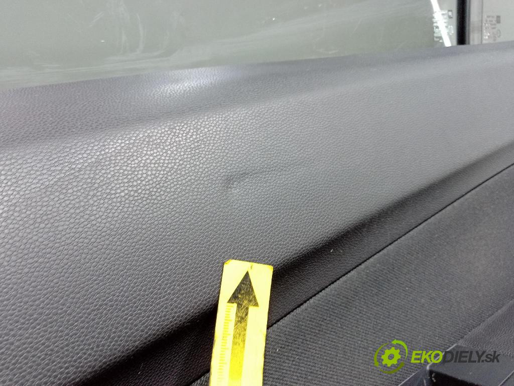 Opel Zafira 2009 dveře Zad: prave