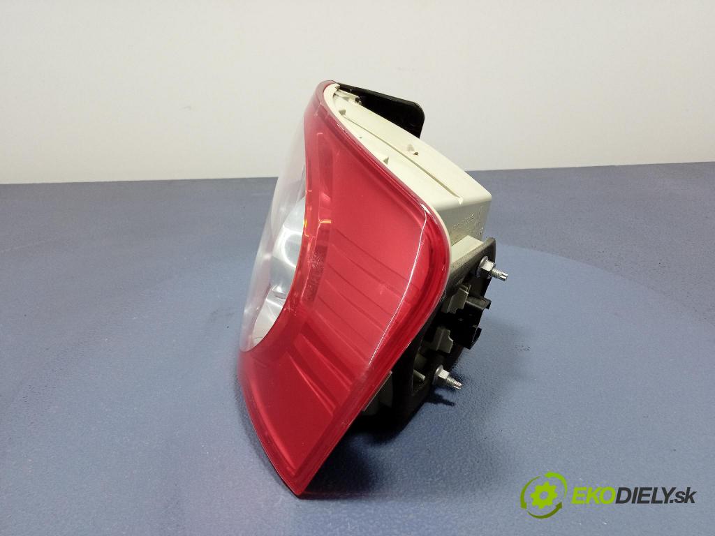 Vw Jetta 2006 svetlo / reflektor zad Prava: Vonkajsia: 1K5945096G
