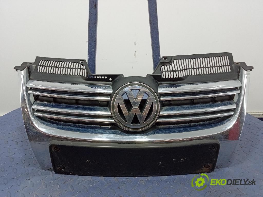 Vw Jetta 2006 miežka / Gril: 1K5853651
