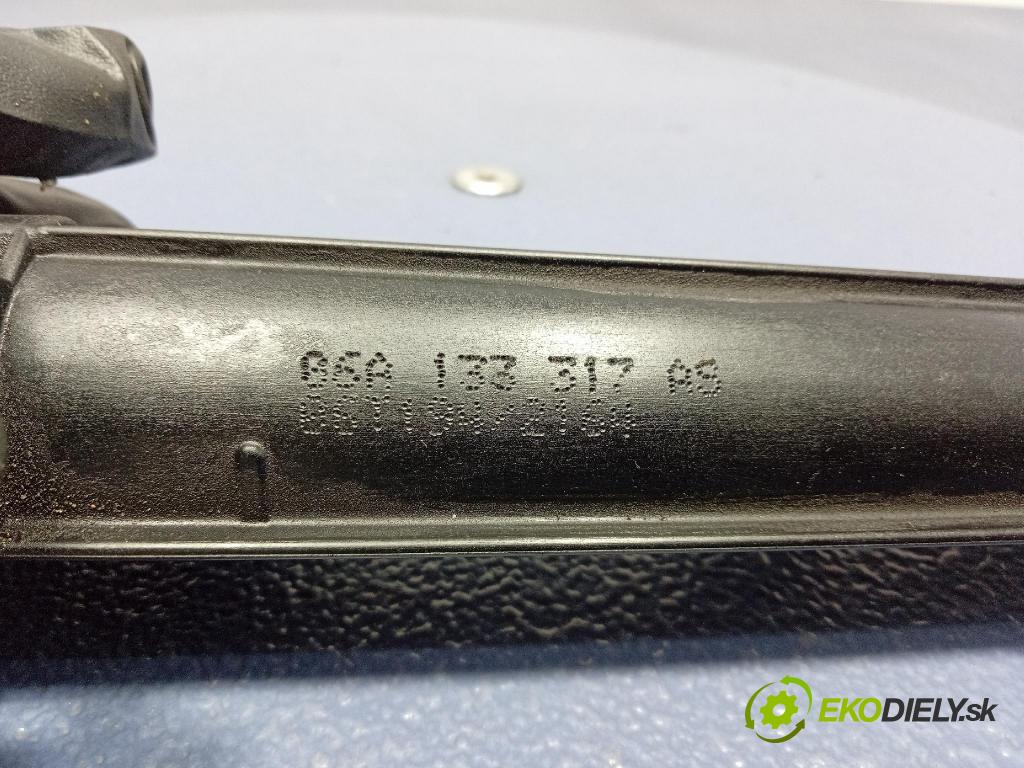 Vw Jetta 2006 lišta Zásobování 06A133317AS