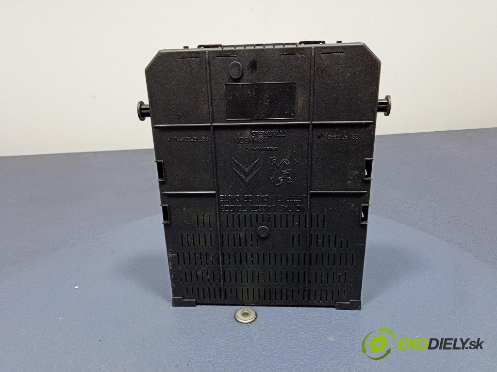 Citroen C8 2009 skrinka Poistky: 966405878002