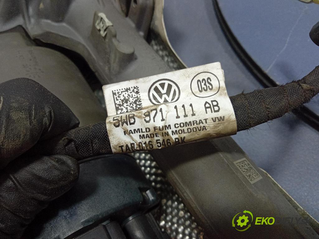 Skoda Octavia 2020 Ozubené kolo: volant 5WB423105A
