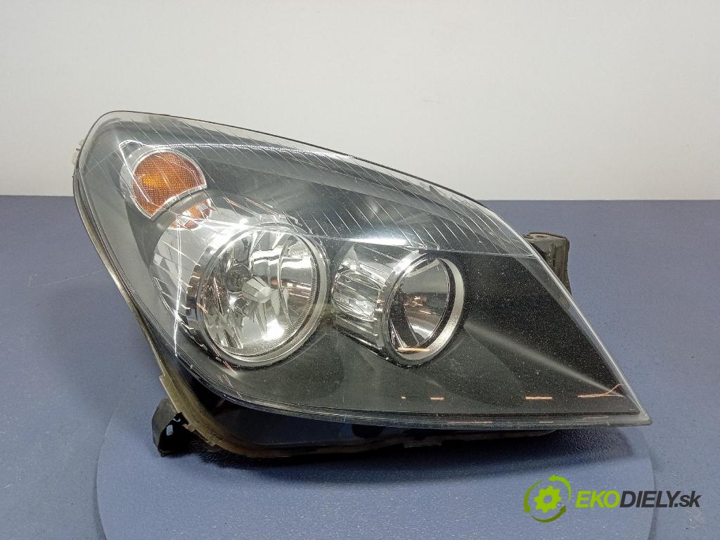 Opel Astra 2010 Reflektor: v pravo: 24451033