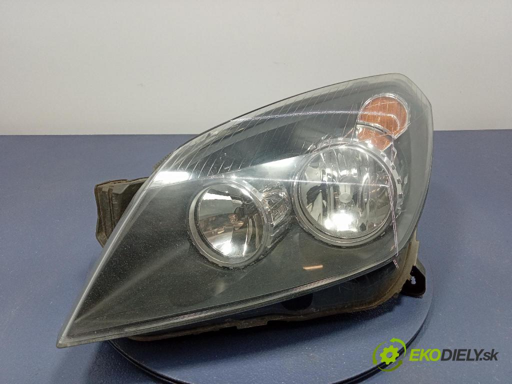 Opel Astra 2010 Reflektor: Vľavo: 24451032