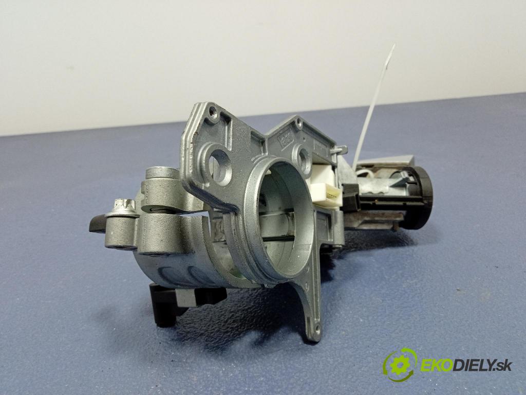 Opel Astra 2010 Spínač zapaľovania: N0501881