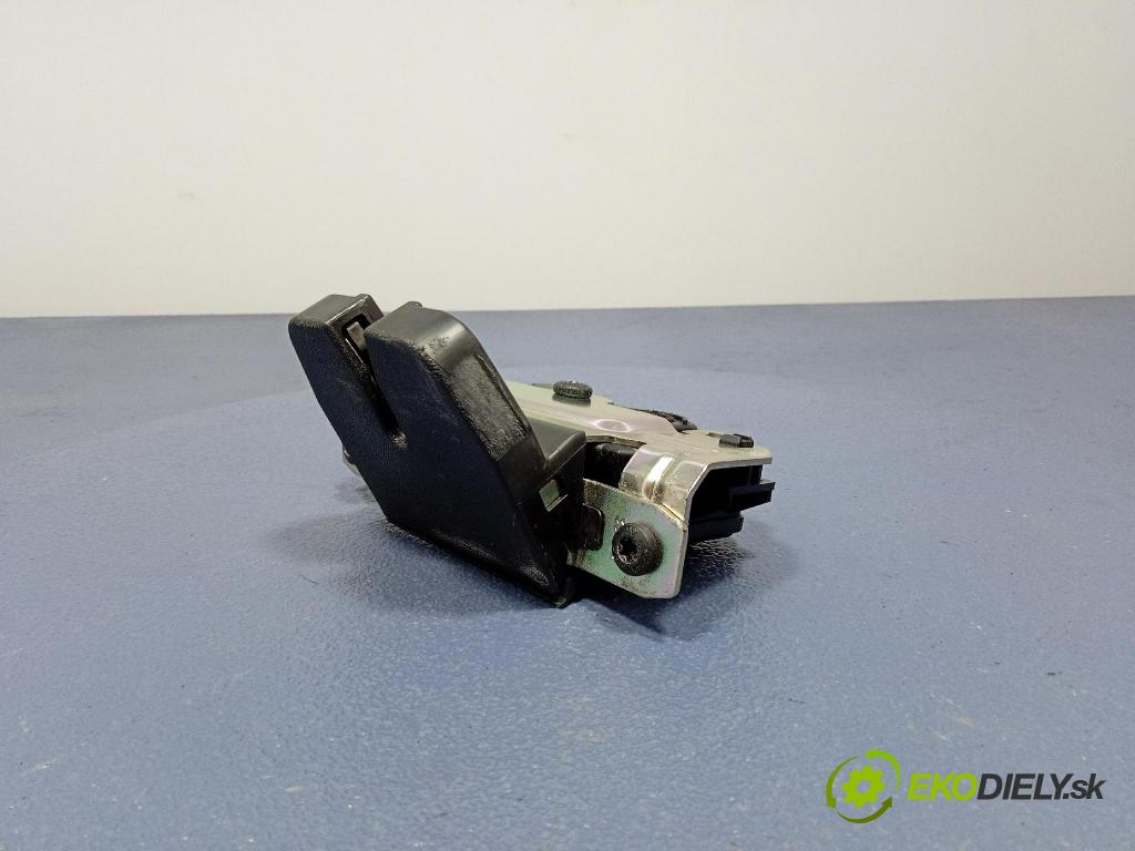 Opel Astra 2010 zámok Klapky: kufra: 13117285